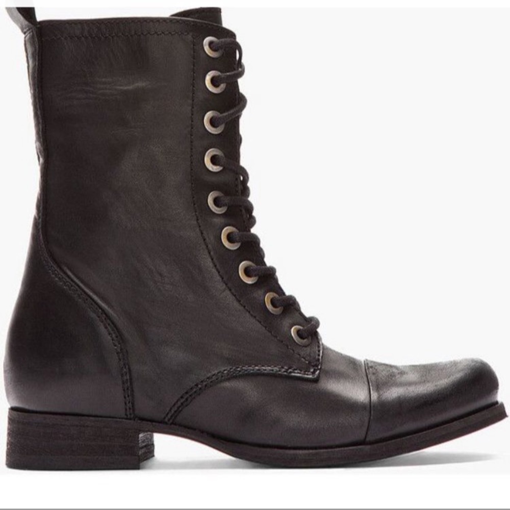 DIESEL Ask Women Black Leather Lace Up Boots.  Size 7.5 New with Dust-bag. NWT